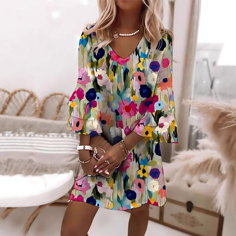 Full-body printed V-neck dress m302858