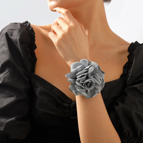 Geometric Neckchain Bracelet Elegant and Romantic Style Rose Flocking Cloth Necklace m1915010513